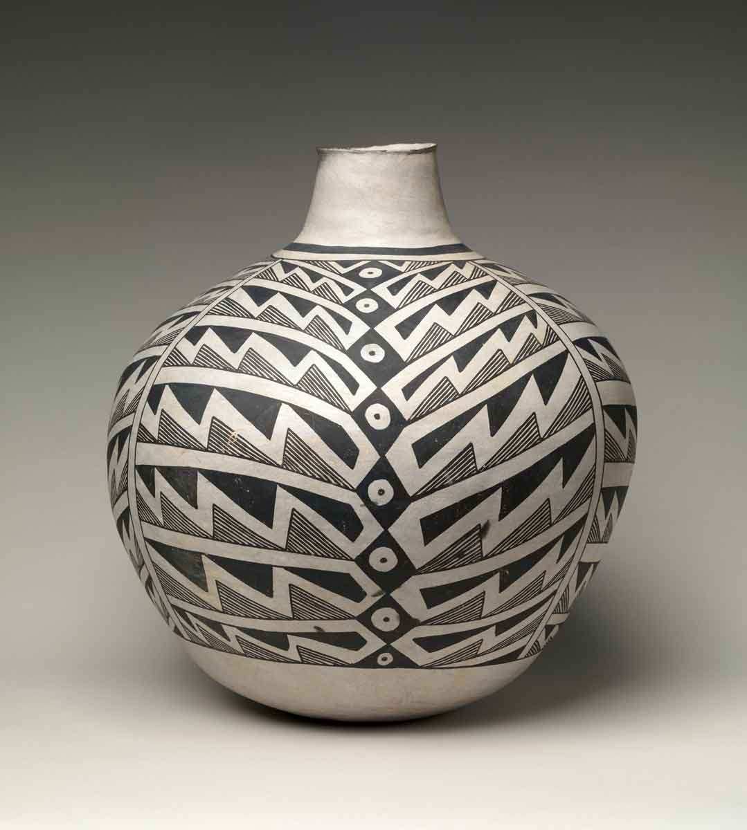 anasazi ceramic vase 950ce via met
