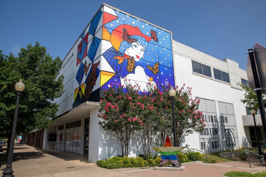 This work by artist Amandalynn, is just one of many murals you'll find in Downtown Arlington.