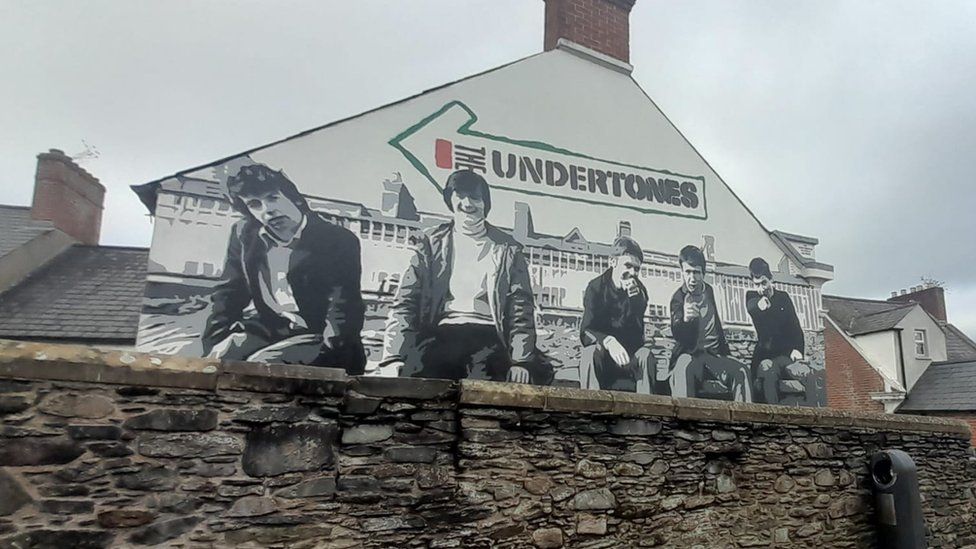 undertones mural in derry