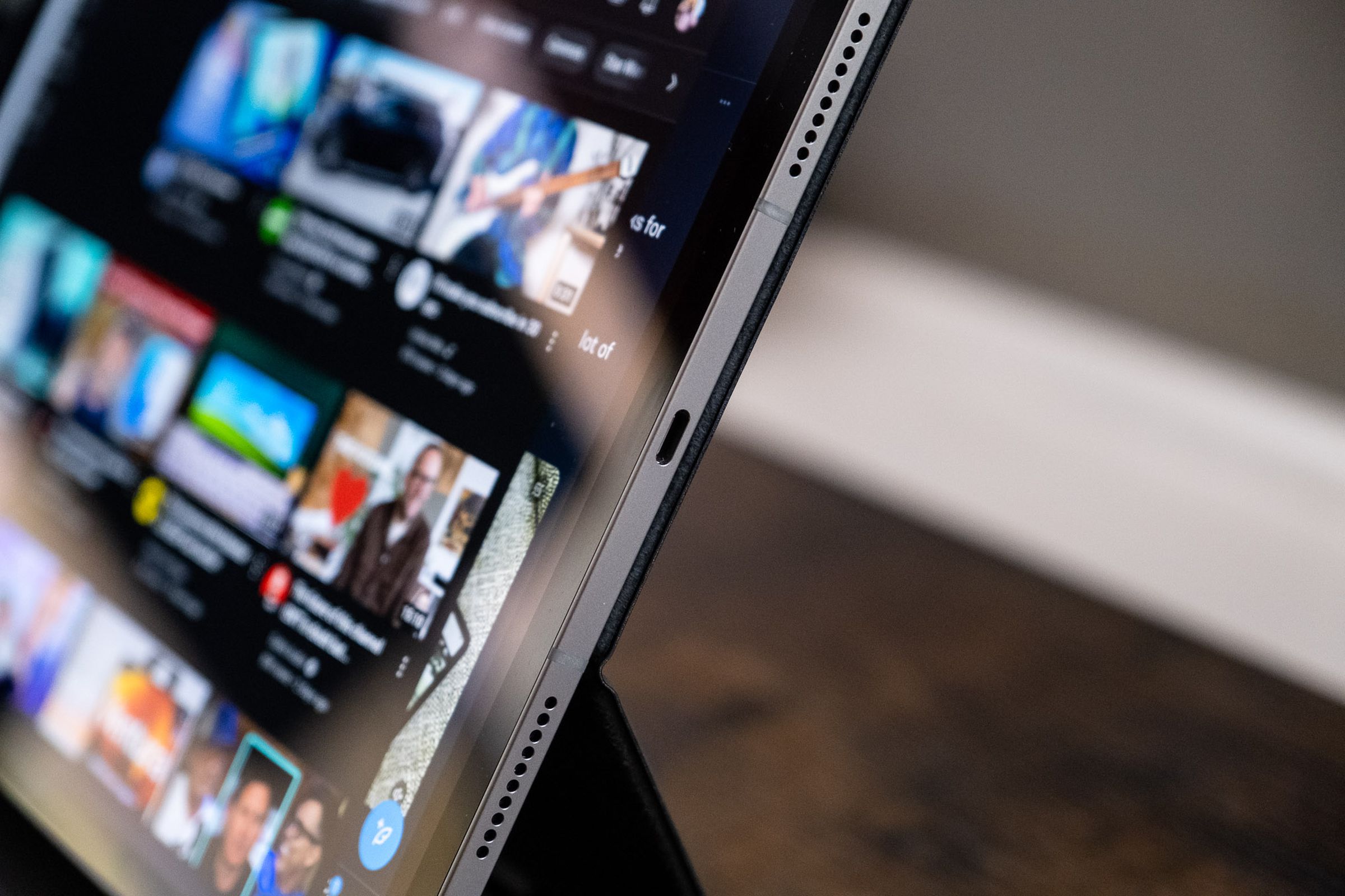 A close-up photo of the USB-C port on the M2 iPad Pro.