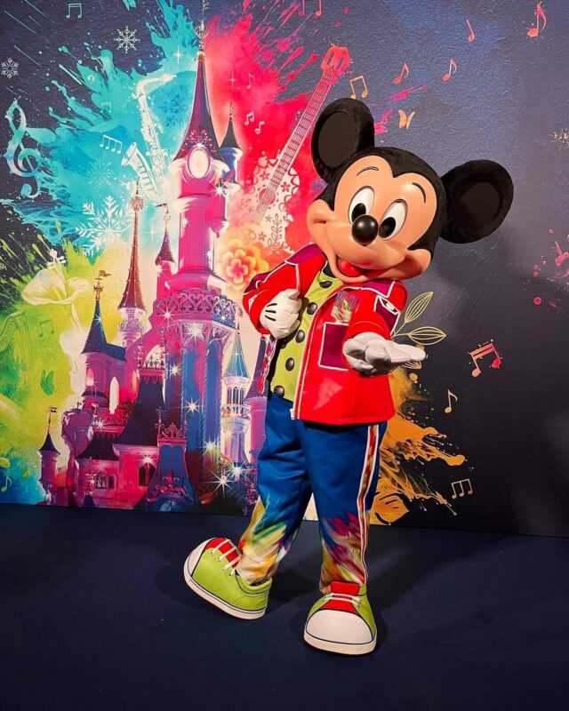 CONCEPT ART: Symphony of Colors at Disneyland Paris to Include New Main Street, U.S.A. Decor and Lighting, More Details Announced for Parade 6 DLP Symphony of Colors A Million Splashes of Color Parade 6
