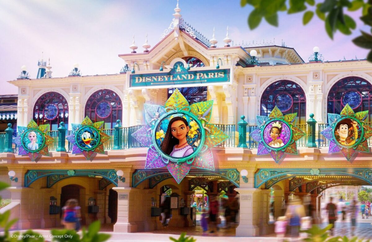CONCEPT ART: Symphony of Colors at Disneyland Paris to Include New Main Street, U.S.A. Decor and Lighting, More Details Announced for Parade 7 DLP Symphony of Colors MSUSA decor and lighting 2