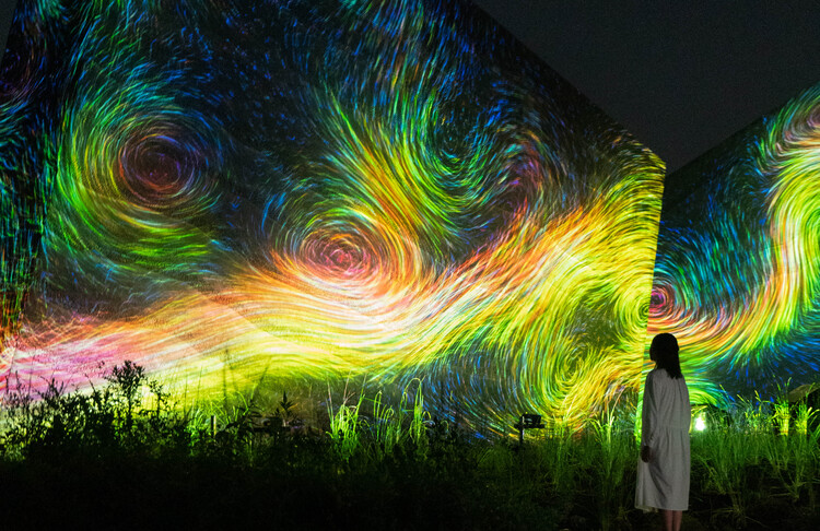 Digital Art and Architecture: Beyond Billboards and Spheres - Image 5 of 7