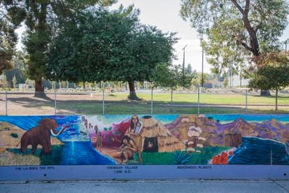 ‘The Great Wall of Los Angeles,’ a mural that tells the story of the city from prehistoric times to the 1980s.