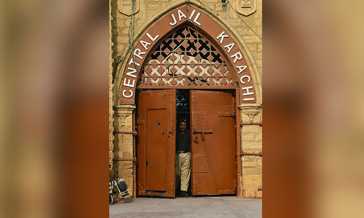 Karachijail-maindoor