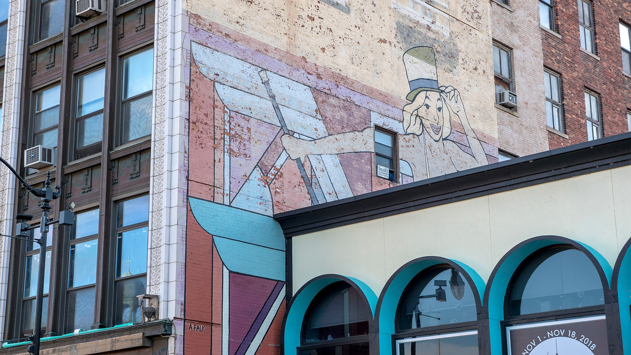 Best murals in Buffalo - Top Hat