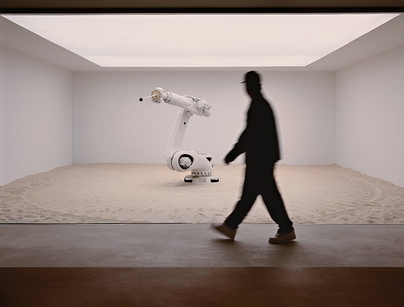 mercer labs new york transports visitors into the dreamworld of artist roy nachum