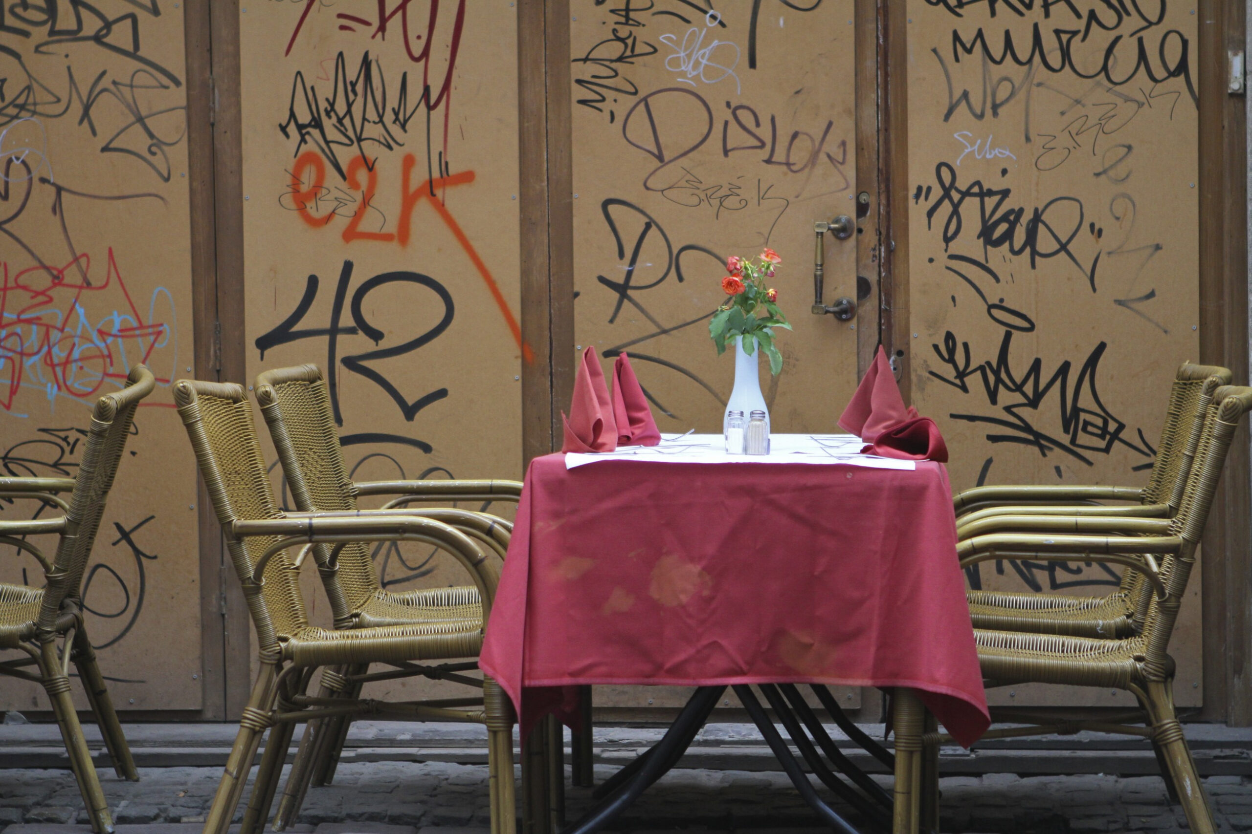 One of four Seattle, Washington restaurants closing is blaming a rising crime issue that includes graffiti and smashed windows