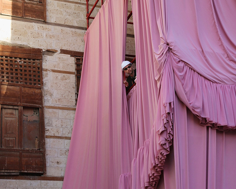 andrés reisinger's billowing public art takes over the ancient streets of jeddah