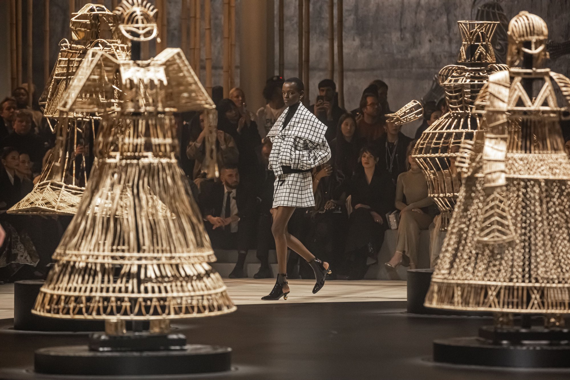 Indian artist Shakuntala Kulkarni, known for her armour-like sculptures depicting the female body, was behind the set of the Dior autumn/winter 2024 show. Photo: EPA-EFE