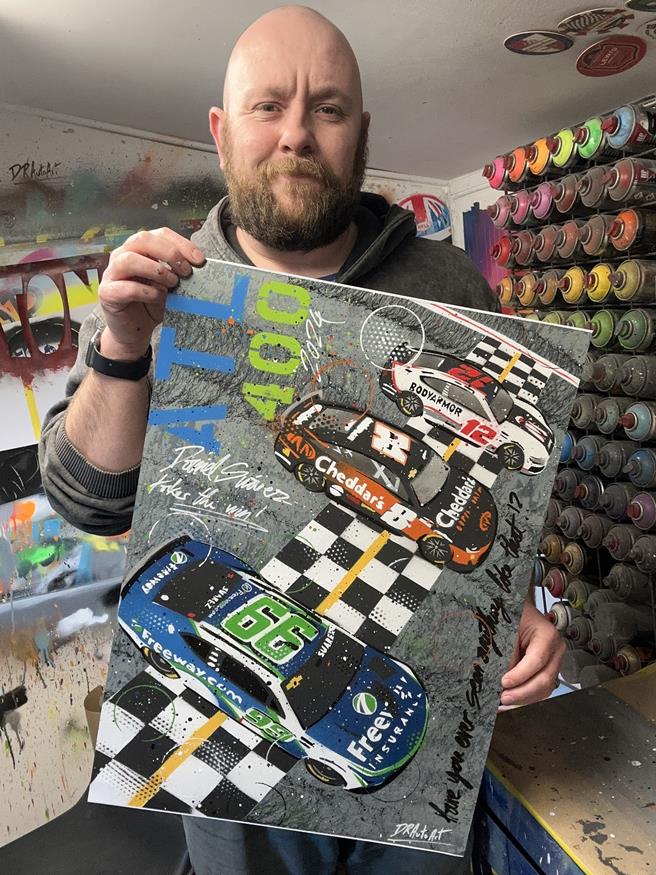 Graffiti Artist ‘Drautoart’ Takes Nascar World By Storm 3 Chris pullan's drautoart graffiti paint took the nascar world by storm.